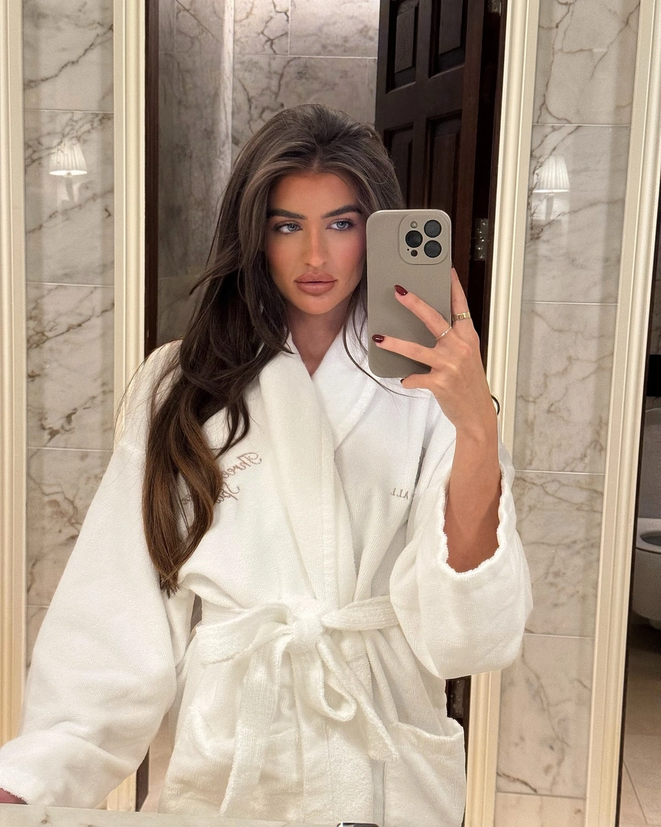 Мината эскорт в городе Минск